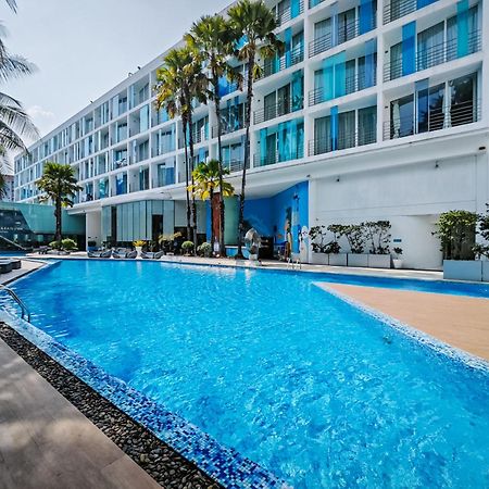 Hotel Baraquda Heeton Pattaya By Compass Hospitality Exterior photo