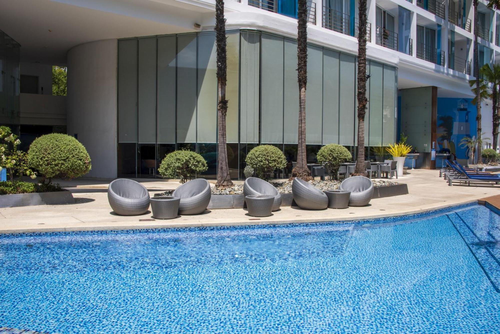 Hotel Baraquda Heeton Pattaya By Compass Hospitality Exterior photo